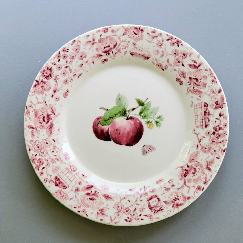 Pfaltzgraff Delicious Dinner Plate Red Apples & Floral Fall Autumn Farmhouse